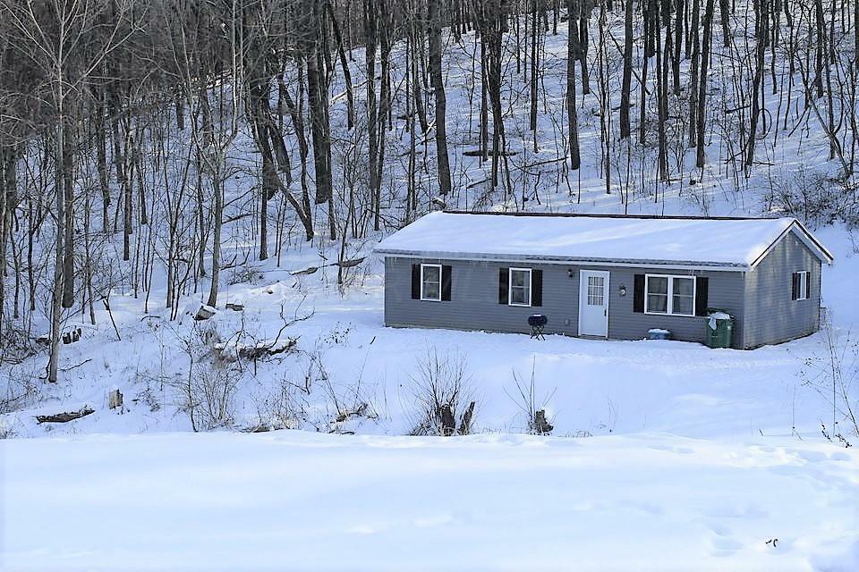 Property Photo: 4444 Montgomery NE Road OH 43055