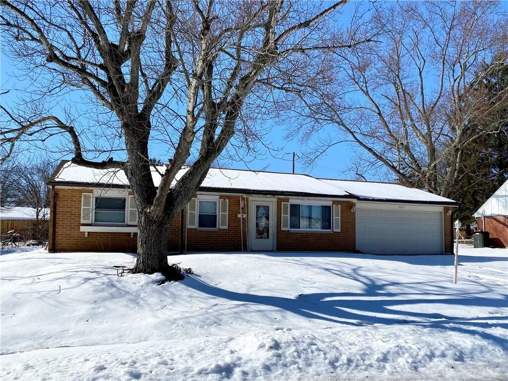 Property Photo: 1873 Aztec Drive OH 45385