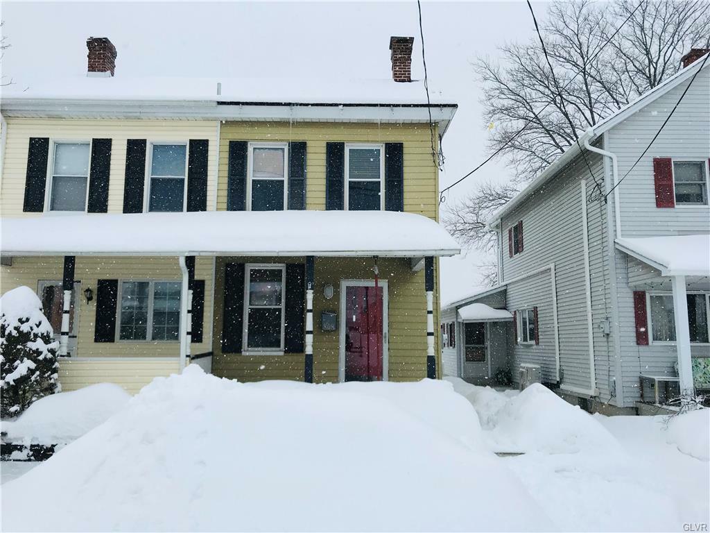 Property Photo:  808 Lincoln Avenue  PA 18067 