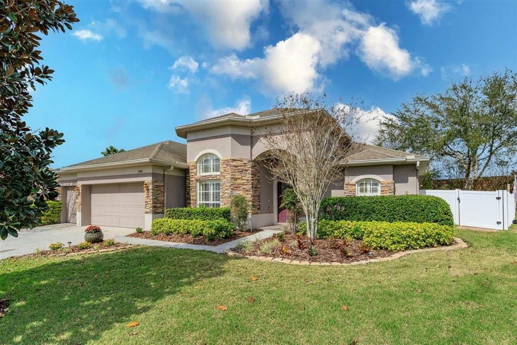 Property Photo:  1458 Whitefriar Drive  FL 34761 