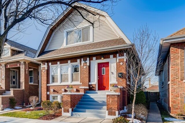 Property Photo:  2314 Gunderson Avenue  IL 60402 