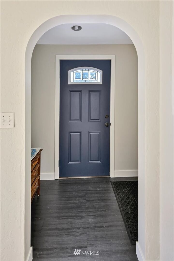 Property Photo:  6533 Beverly Lane  WA 98203 