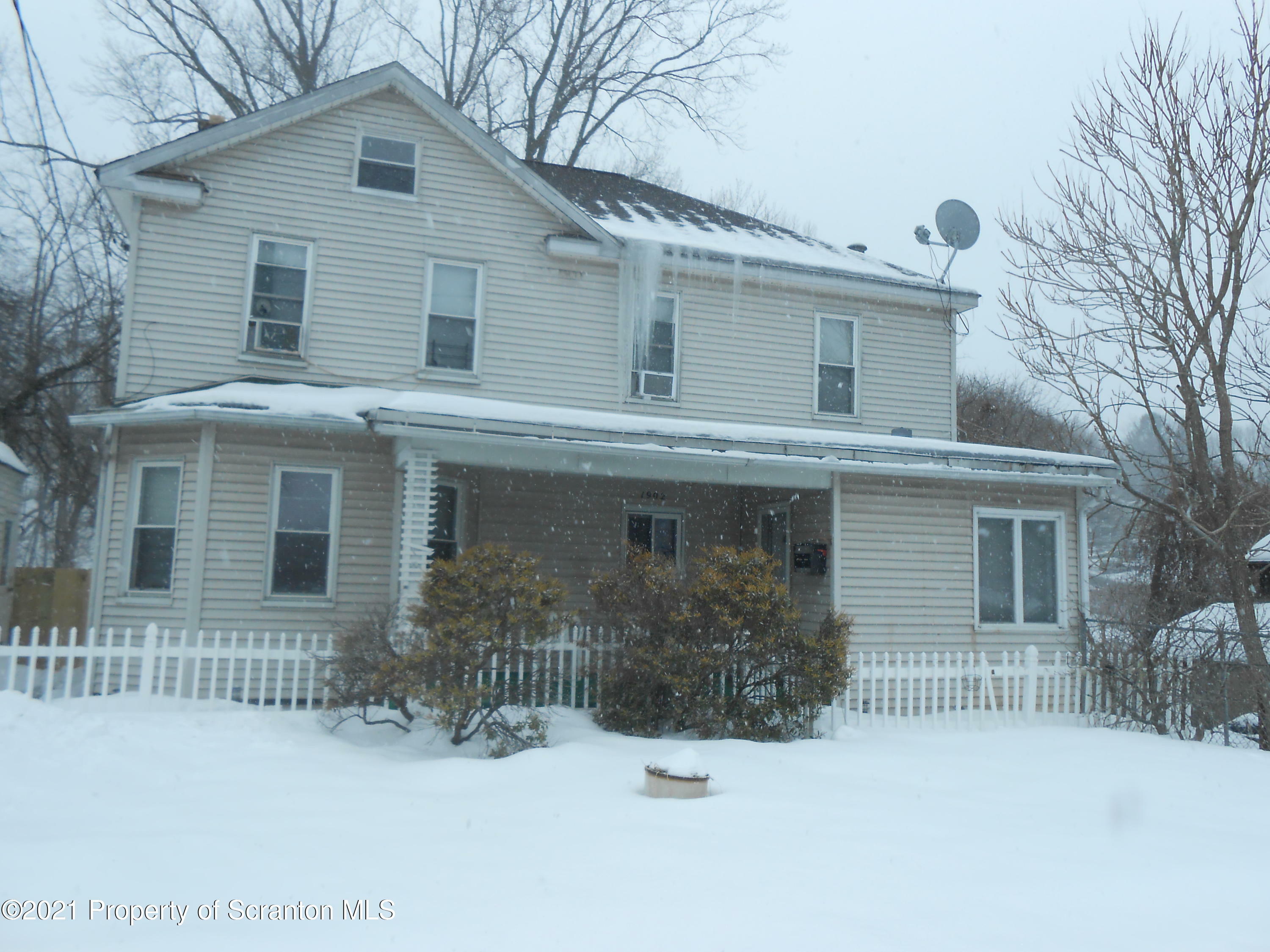 1902 Myrtle Street  Scranton PA 18510 photo