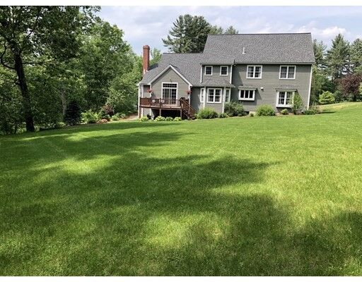 Property Photo:  15 Hillside Dr  MA 01746 