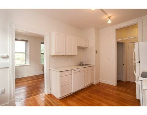 Property Photo:  15 Revere Street 3  MA 02114 