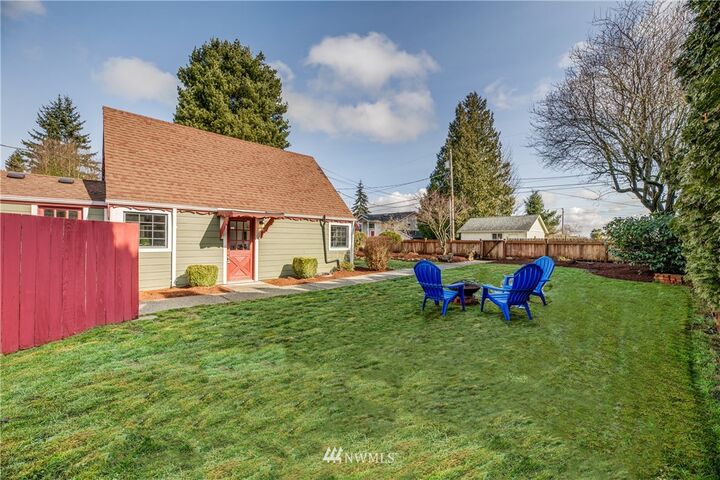 Property Photo: 6120 Lombard Avenue WA 98203