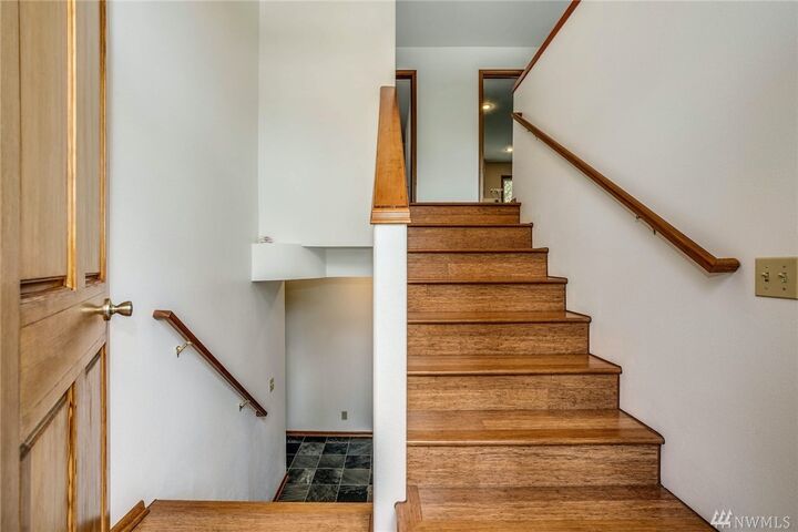 Property Photo: 17024 272nd Ave SE WA 98027