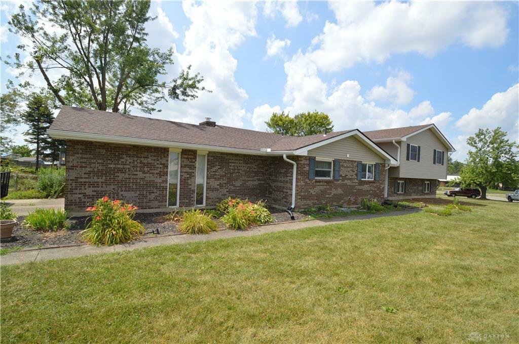 2419 Meadowgreen Drive  Beavercreek OH 45431 photo