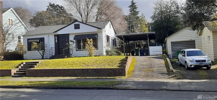 5708 40th Ave NE  Seattle WA 98105 photo