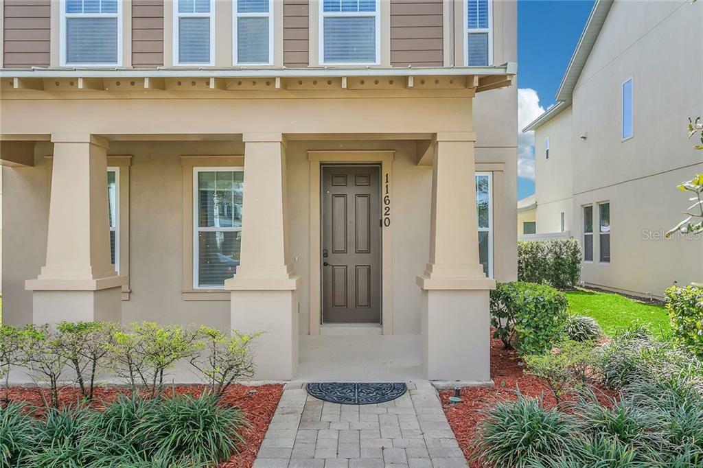 Property Photo:  11620 Ashlin Park Boulevard  FL 34786 