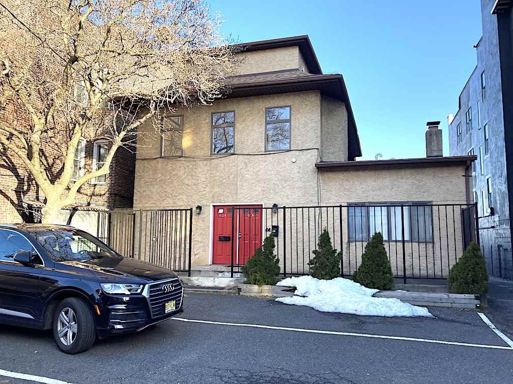 Property Photo: 624 Palisade Ave 2 NJ 07307