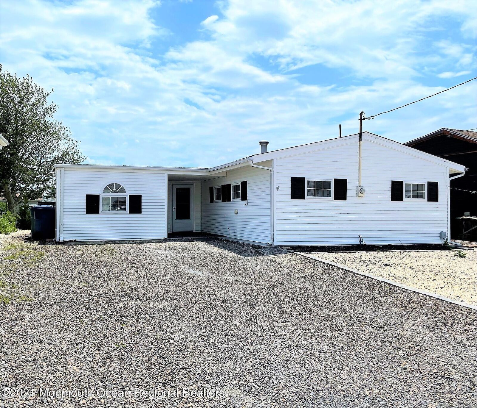 Property Photo: 131 S Binnacle Drive NJ 08087