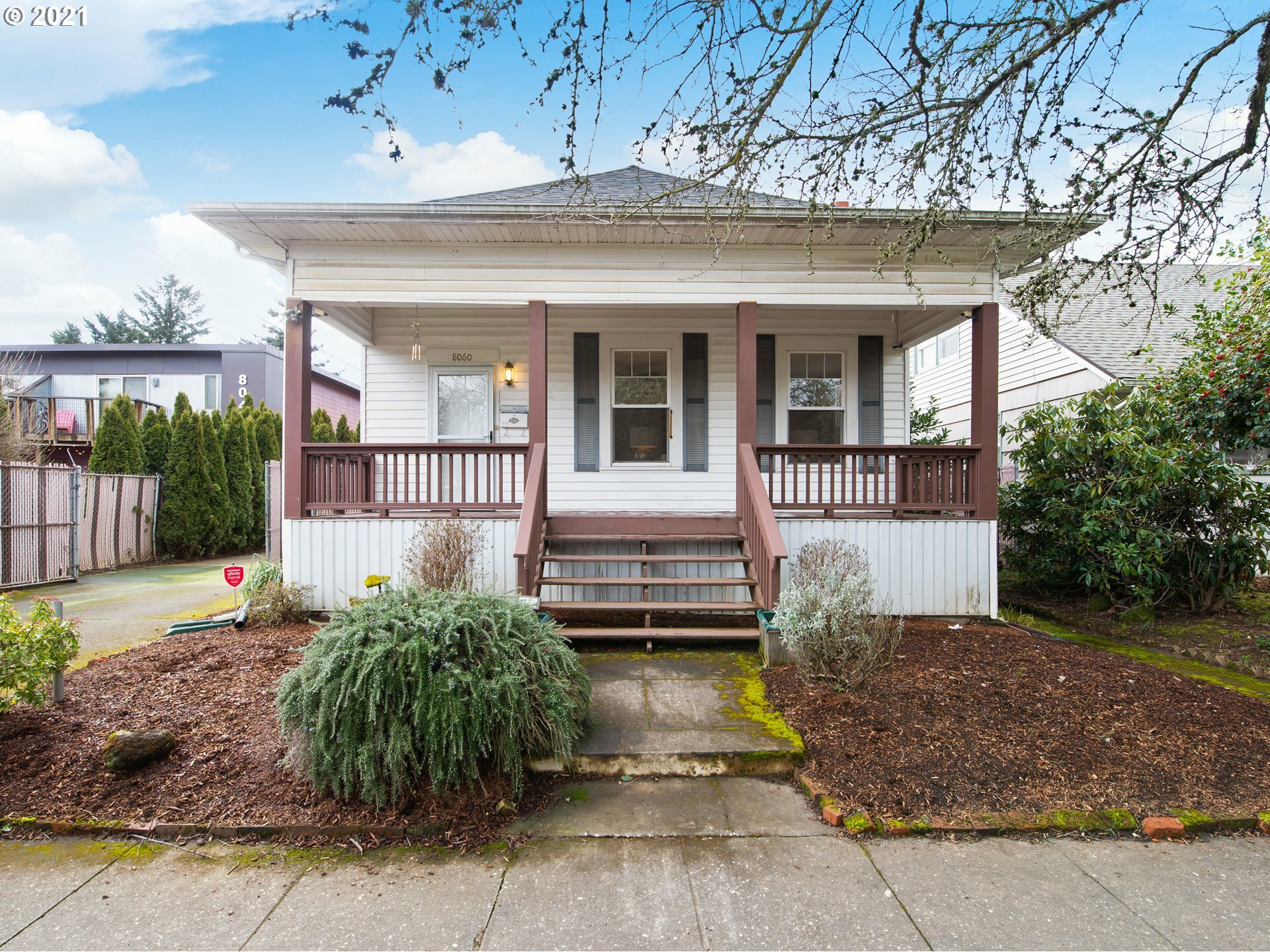 Property Photo:  8060 N Ivanhoe St  OR 97203 