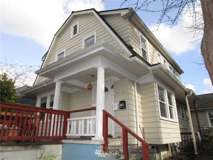 Property Photo: 5514 & 5514B 11th Avenue NE WA 98105