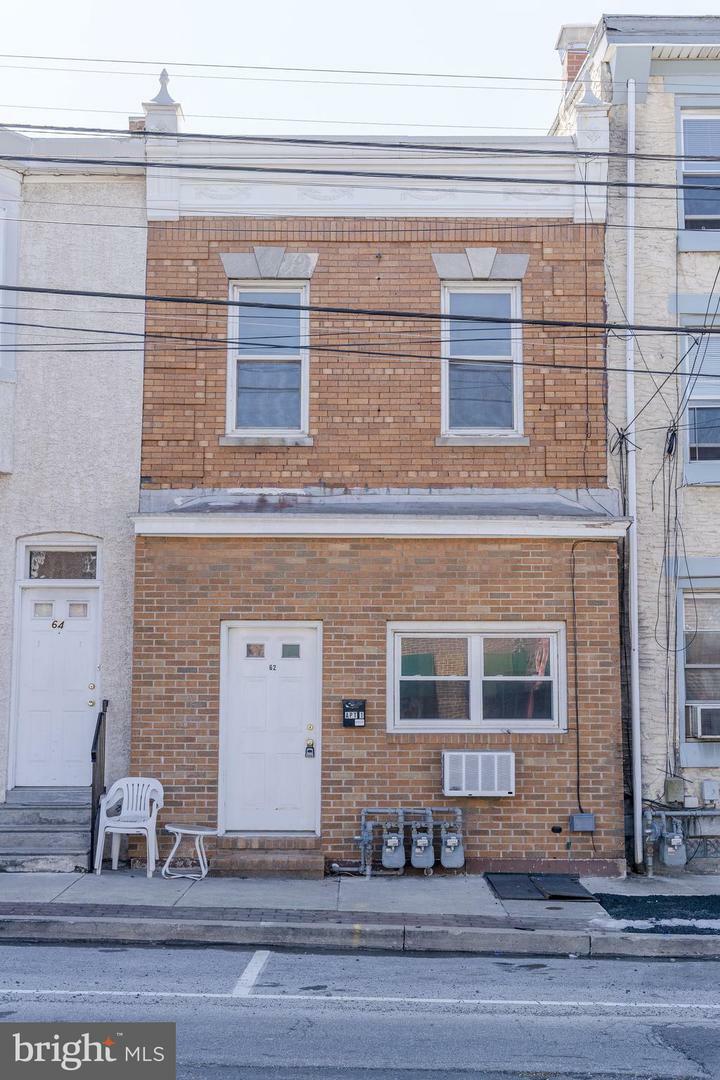 Property Photo:  62 E 4th Street Apt 3  PA 19405 