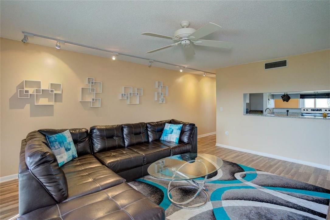 Property Photo: 9960 5th Street N 301 FL 33702