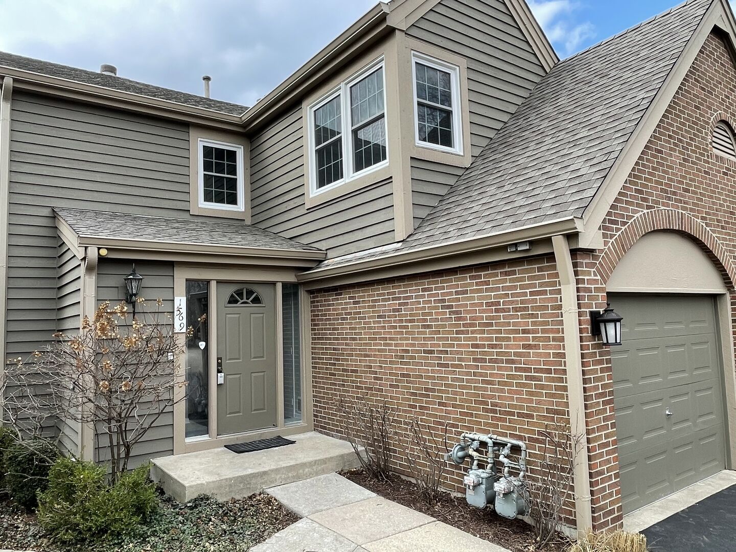 Property Photo:  1569 Aberdeen Court 1569  IL 60564 