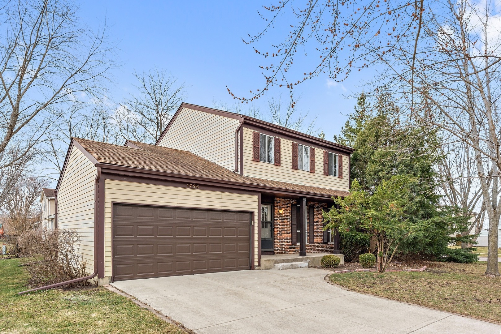 Property Photo: 1796 Brookdale Road IL 60563