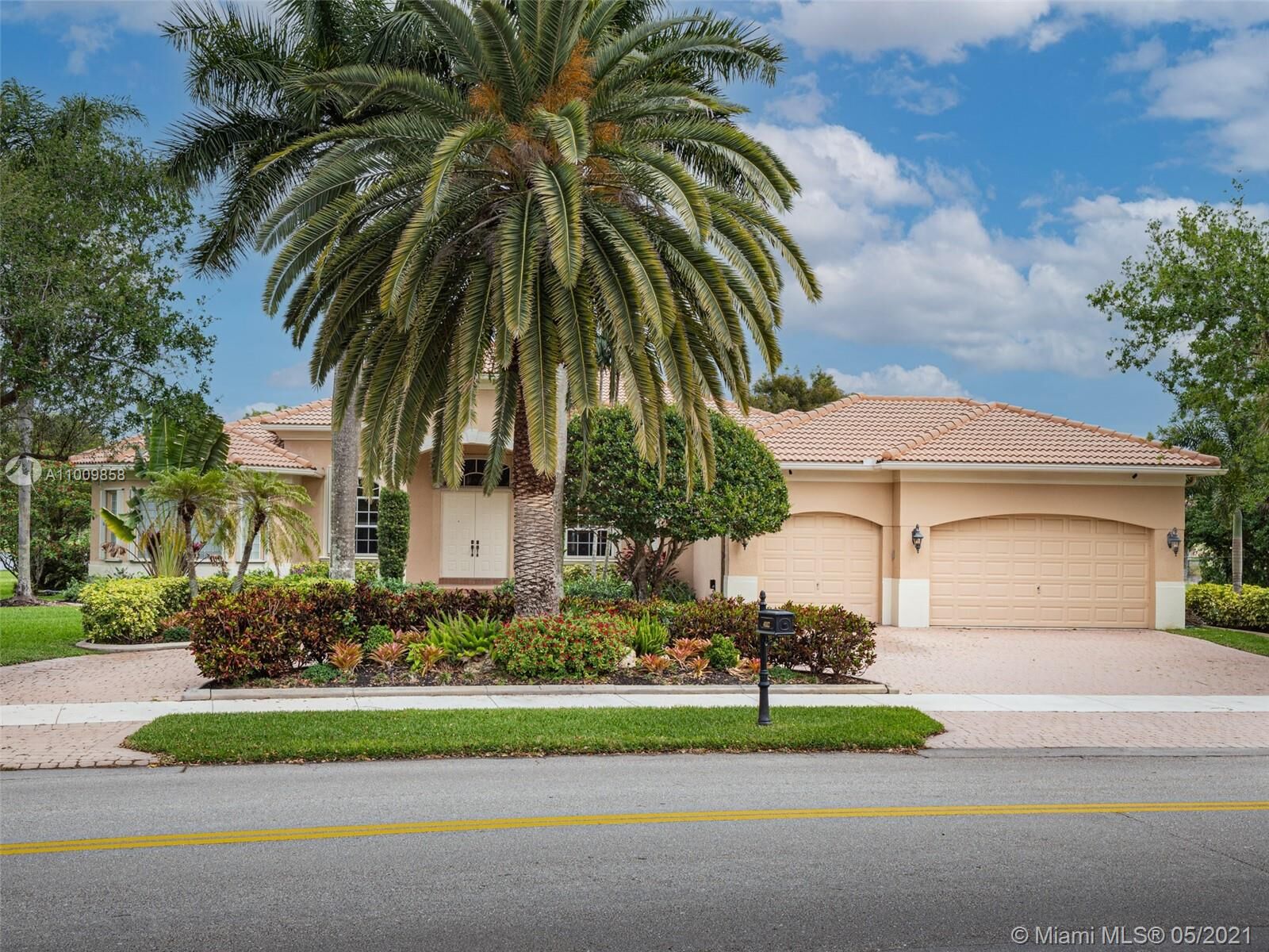 Property Photo: 4112 SW 137th Ave FL 33330