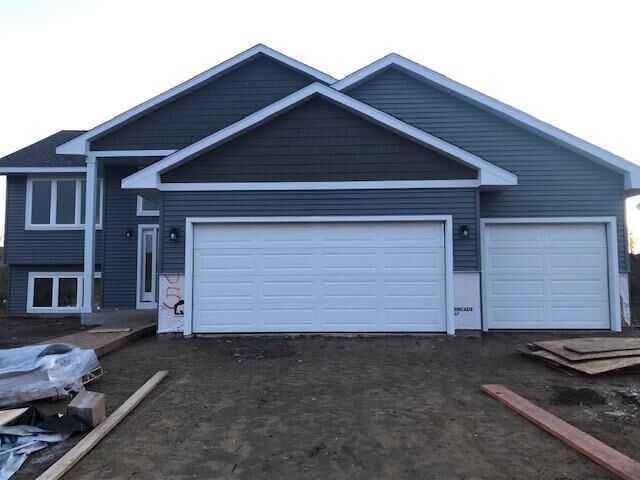 Property Photo:  305 Aspen Drive  WI 54025 