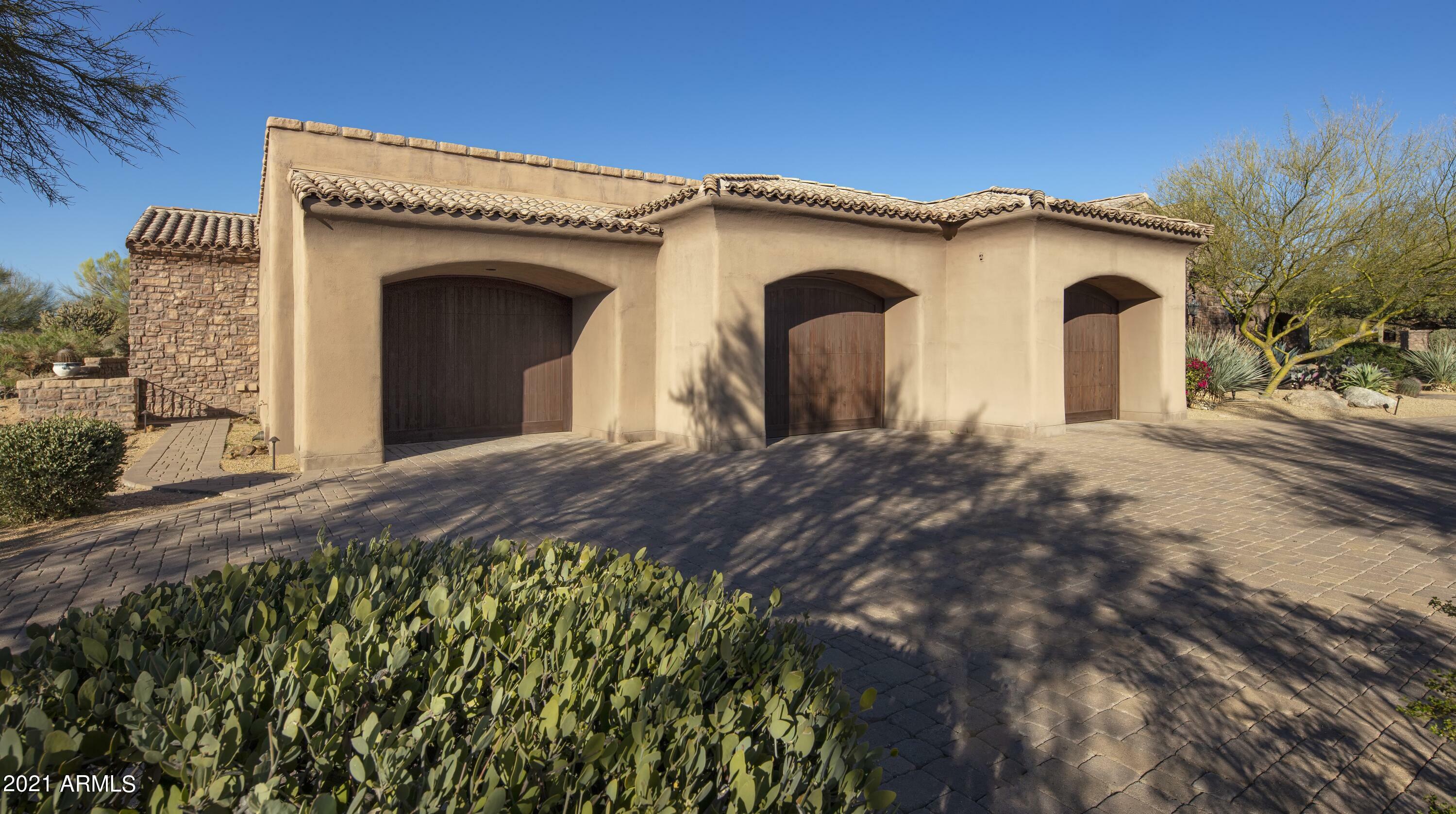 Property Photo:  7502 E Whisper Rock Trail  AZ 85266 