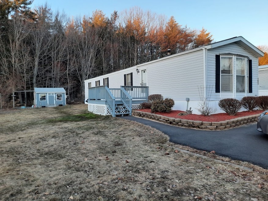 Property Photo:  193 New Hillcrest Drive  NH 03048 