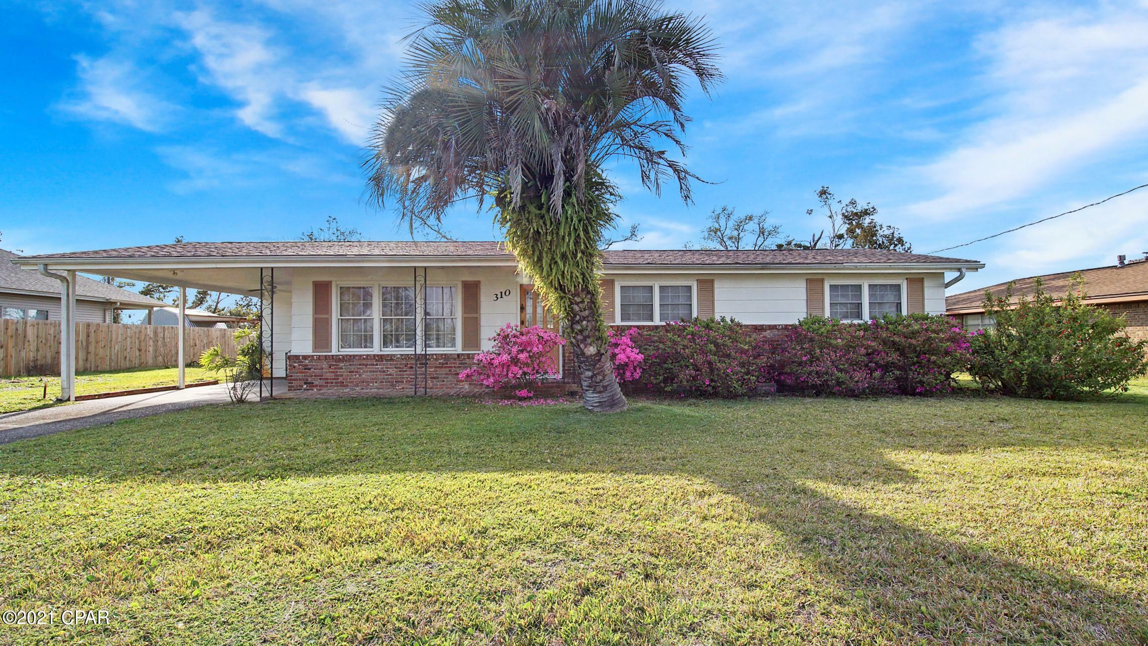 Property Photo: 310 Indiana Avenue FL 32444