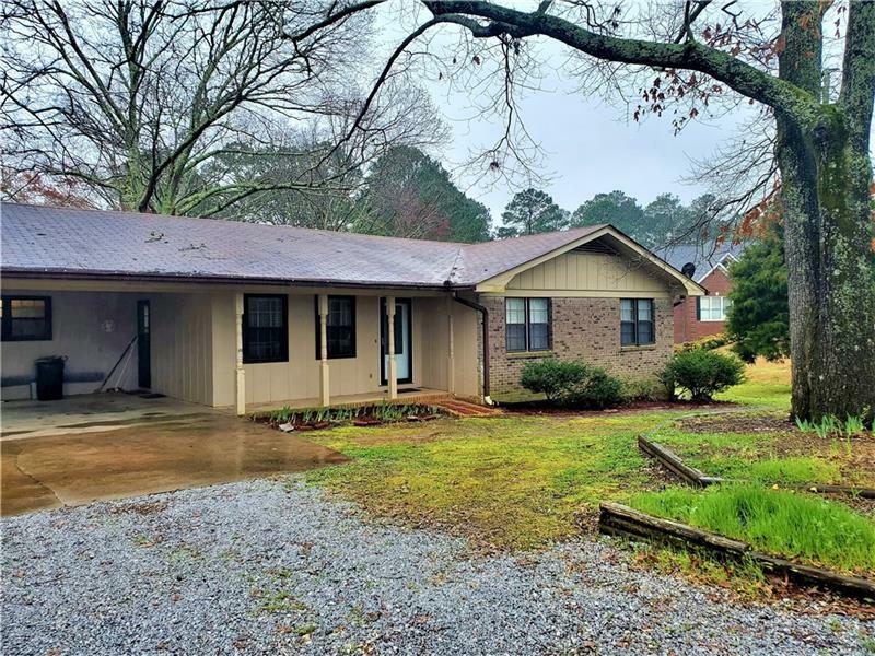 Property Photo: 2405 Ridgedale Drive GA 30017