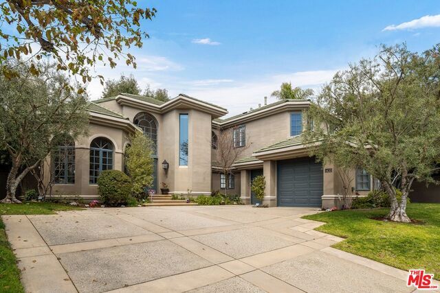 Property Photo:  1433 El Bosque Ct  CA 90272 