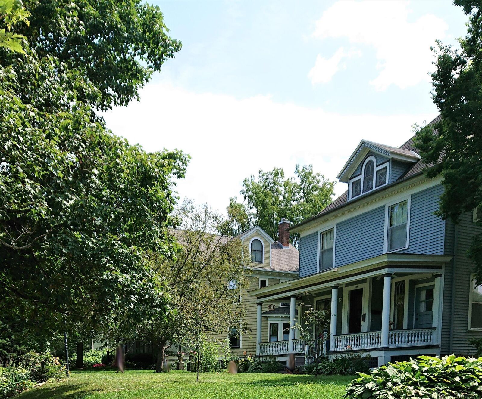 Property Photo:  304 5th Street E  MN 55057 