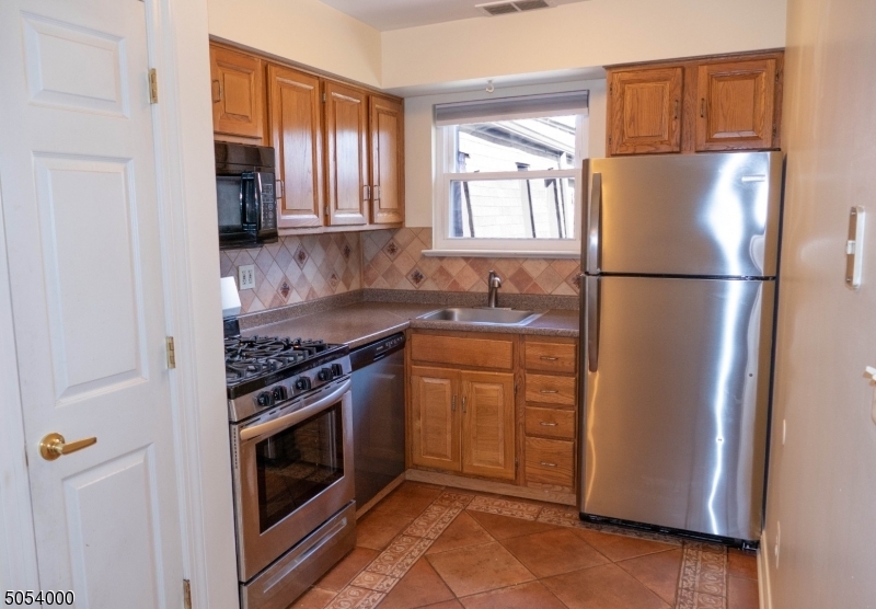 Property Photo:  110 Westminster Pl  NJ 08822 