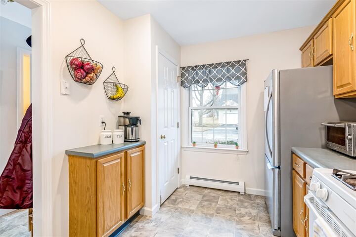 Property Photo:  6 Chelsea Place  VT 05495 
