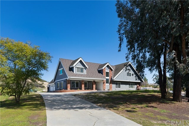 Property Photo: 31280 Calle Felicidad CA 92591