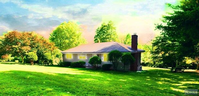 Property Photo:  508 Franklin Terrace  NJ 07481 