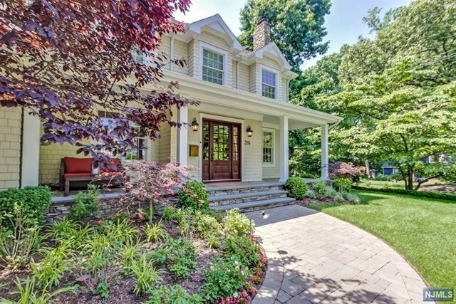 316 Maple Street  Haworth NJ 07641 photo