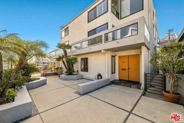 30   Quarterdeck St 1  Marina Del Rey CA 90292 photo