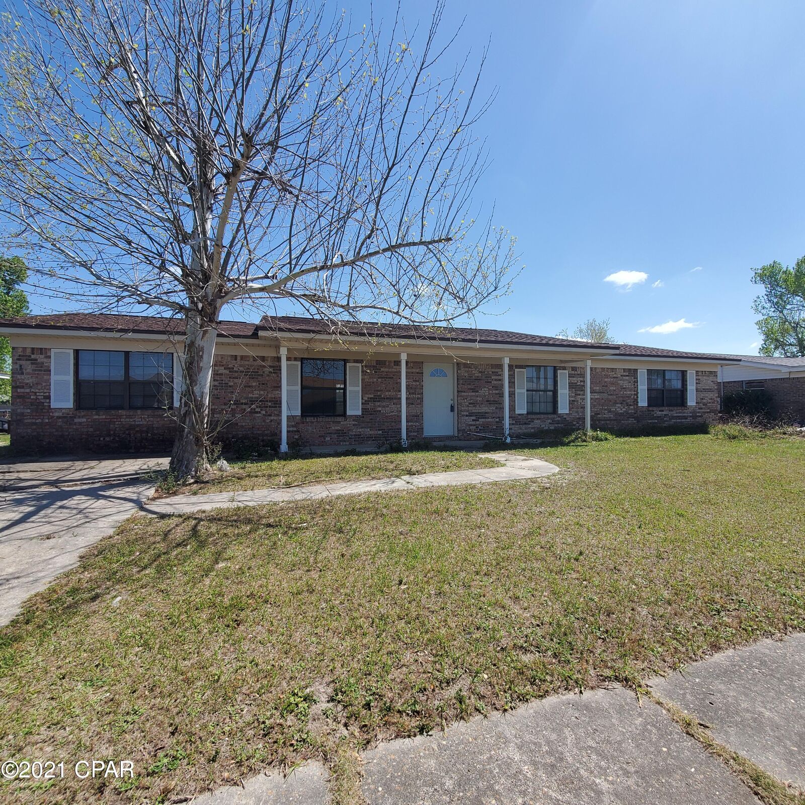 Property Photo: 235 S Kimbrel Avenue FL 32404