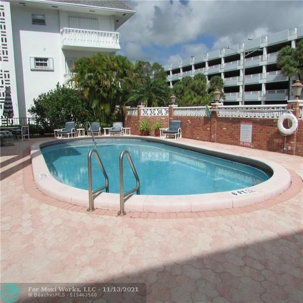 Property Photo:  2500 NE 9th St 308  FL 33304 