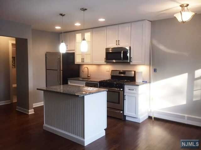 Property Photo:  215 Washington Drive  NJ 07446 