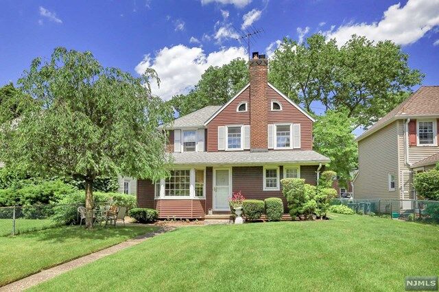 Property Photo: 5 Beekman Place NJ 07410