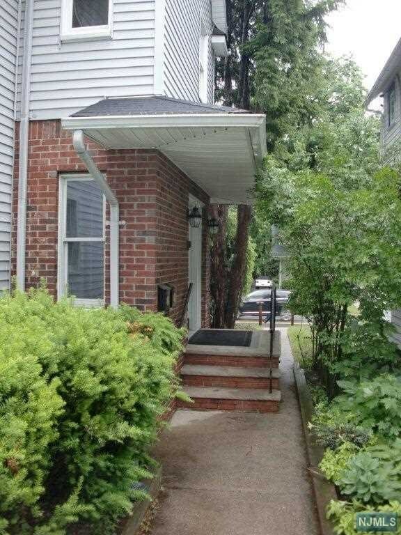 Property Photo:  408 Maple Avenue 2  NJ 07452 