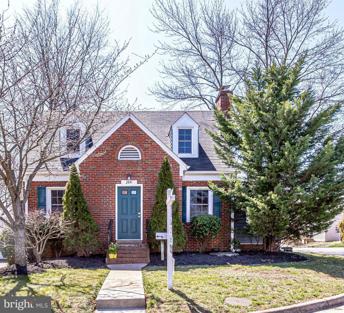 Property Photo:  2841 E Lee Avenue  VA 22306 