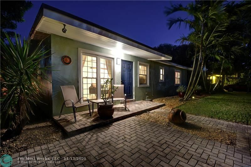 Property Photo:  2832 NW 3rd Ave  FL 33311 