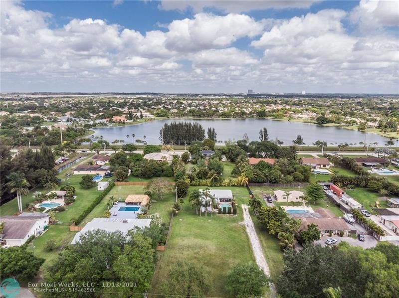 Property Photo: 14111 SW 15th Ct FL 33325