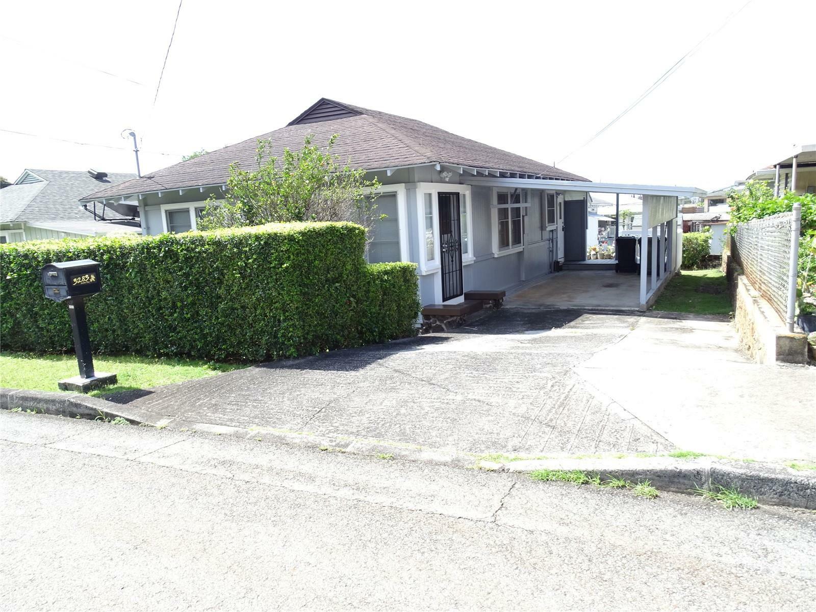 Property Photo:  3283 Lamaloa Place  HI 96816 