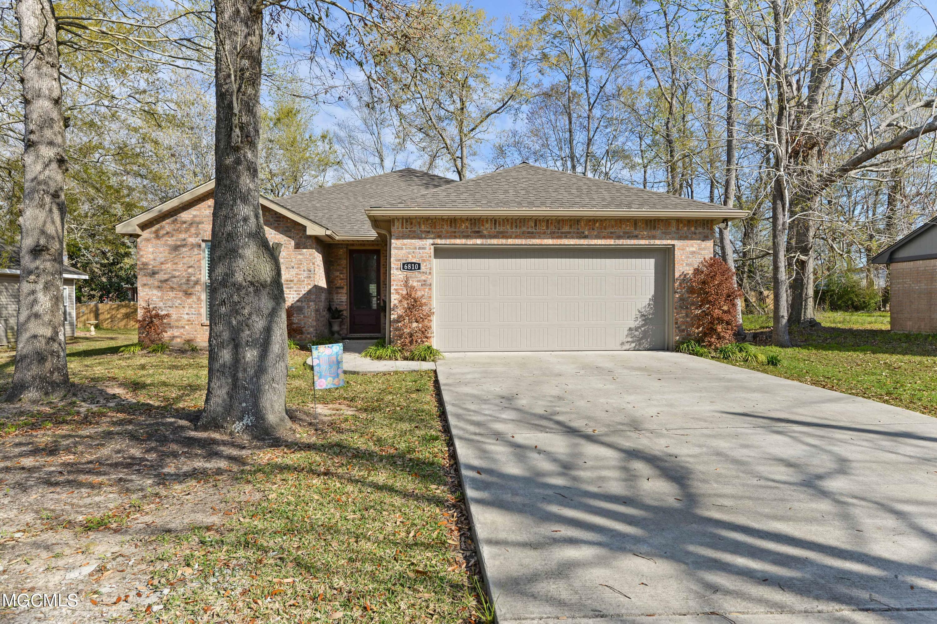 Property Photo: 6810 Apona Street MS 39525