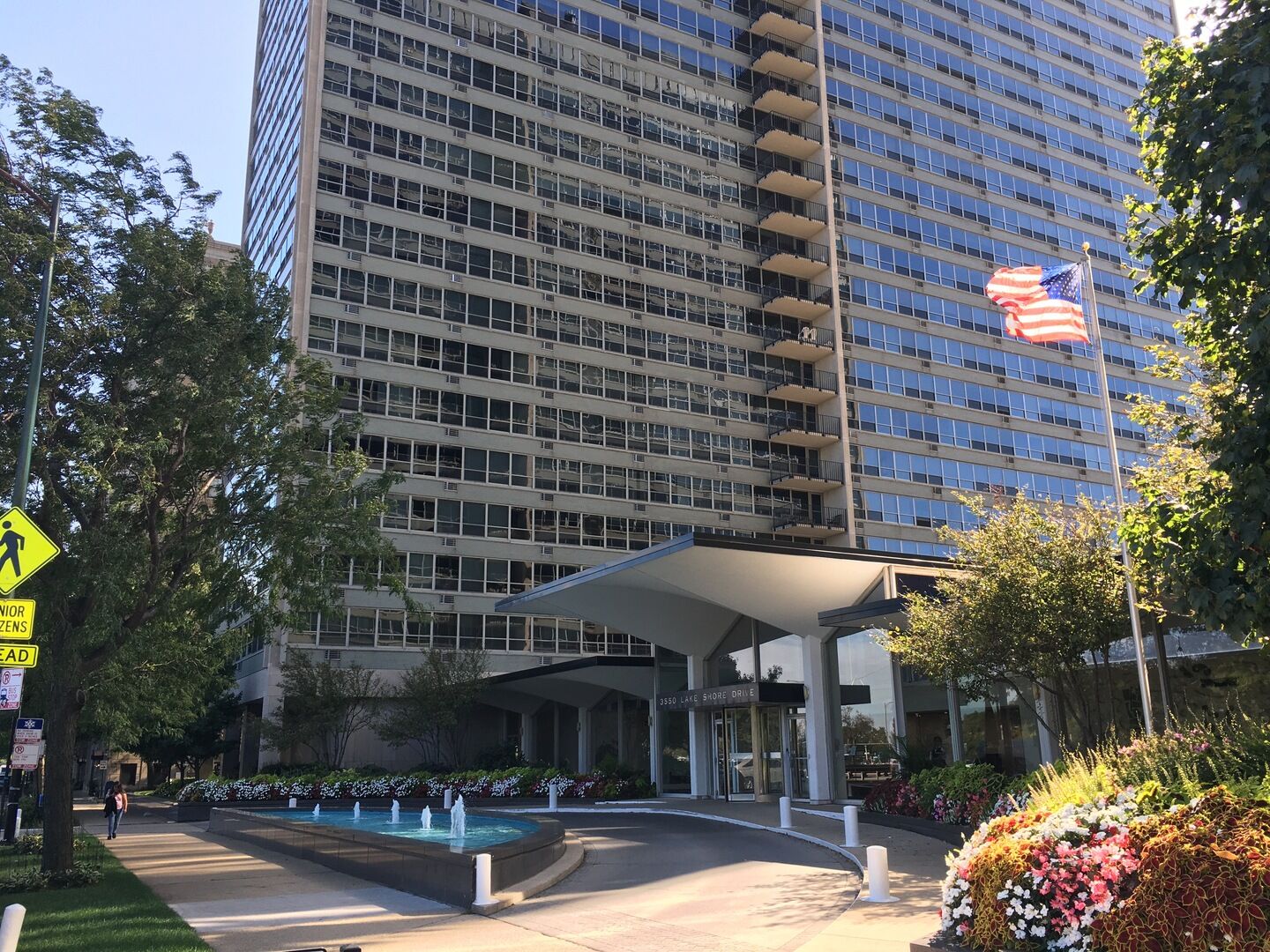 Property Photo: 3550 N Lake Shore Drive 709 IL 60657