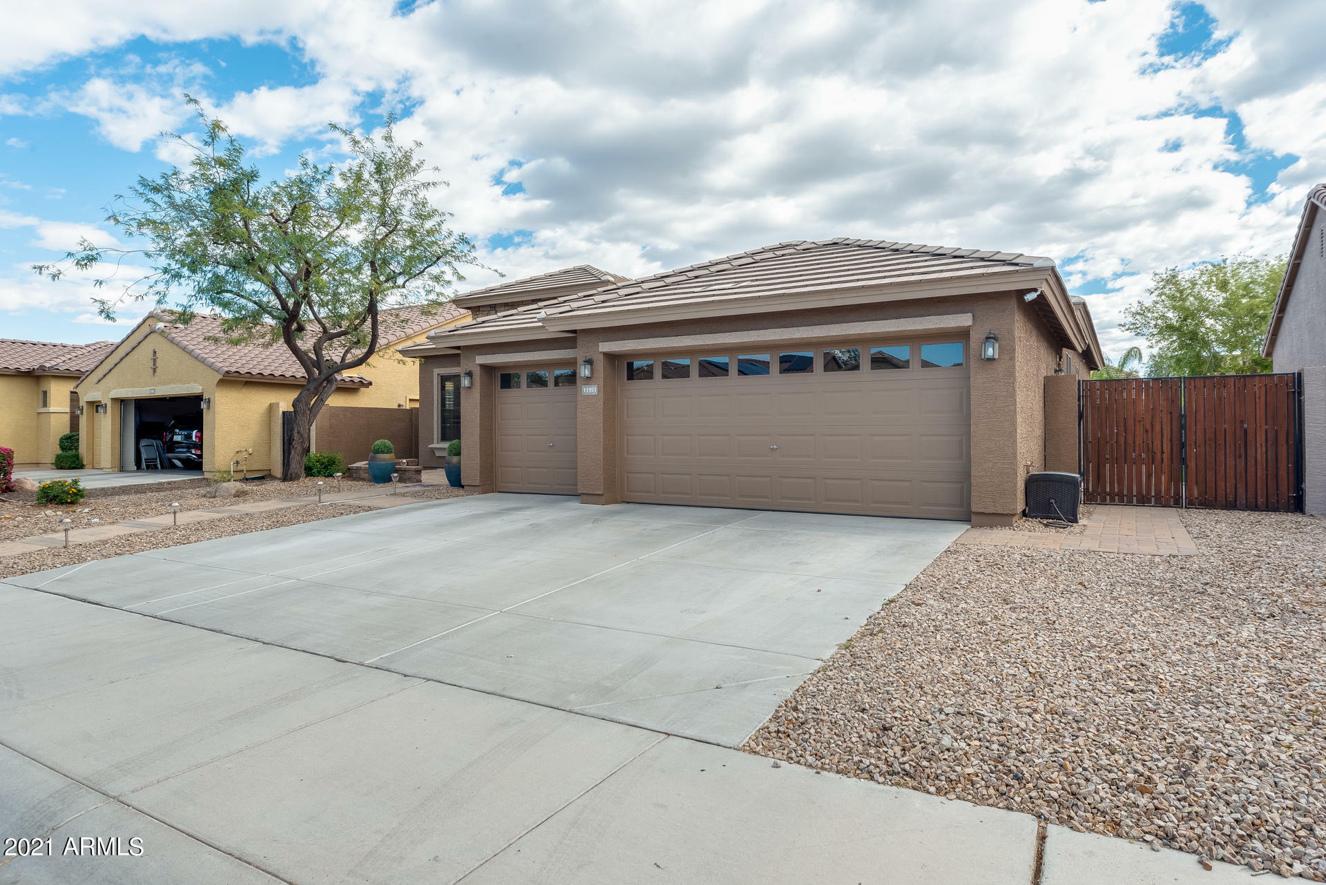 Property Photo:  11951 W Jessie Lane  AZ 85373 