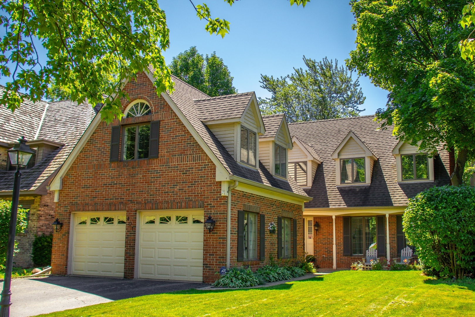 Property Photo: 401 W Cuttriss Street IL 60068