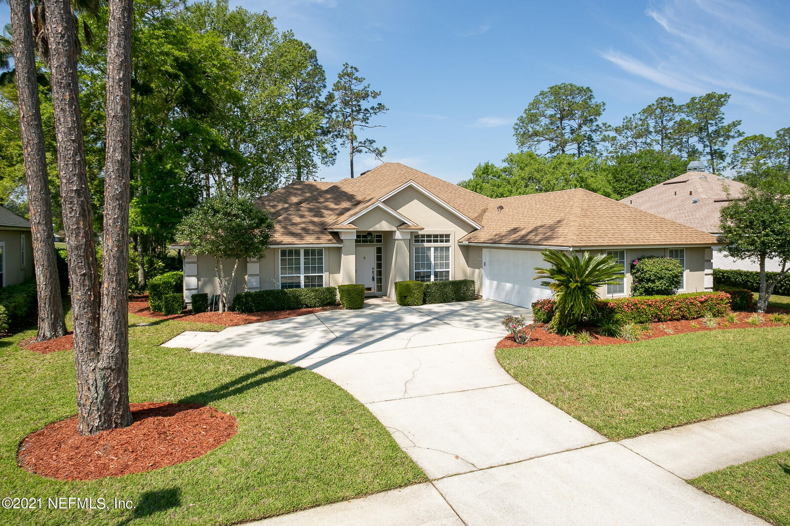 Property Photo: 1658 Pinecrest Drive FL 32003